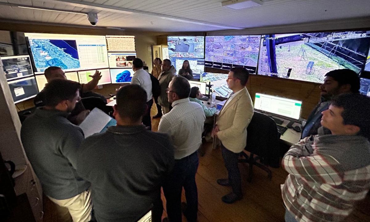 Municipios de la región visitan Casa de la Seguridad de Puerto Varas para conocer su modelo de patrullaje preventivo