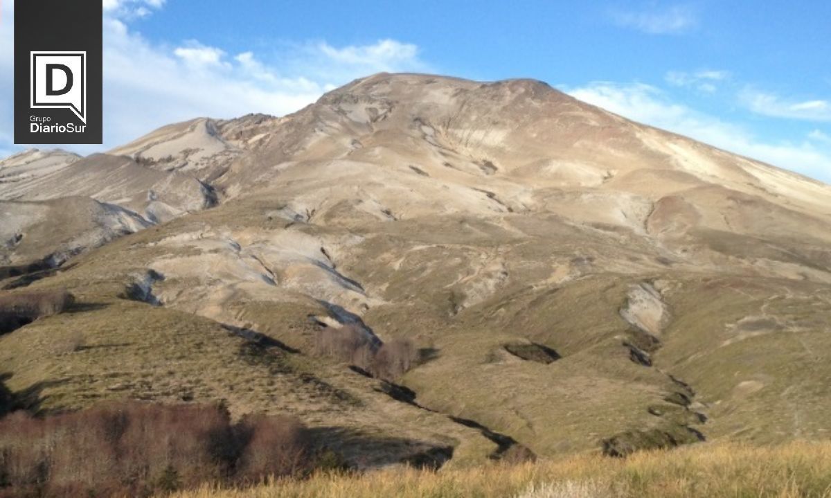 Senapred mantiene monitoreo por actividad del Complejo Volcánico Puyehue-Cordón Caulle 