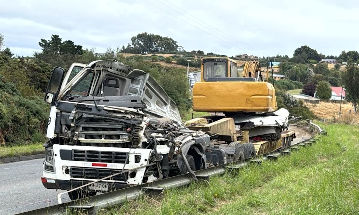 Fatal colisión entre camiones en Ancud deja un fallecido