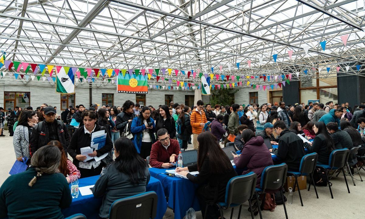 Primera feria laboral en Puerto Montt ofreció más de 300 empleos