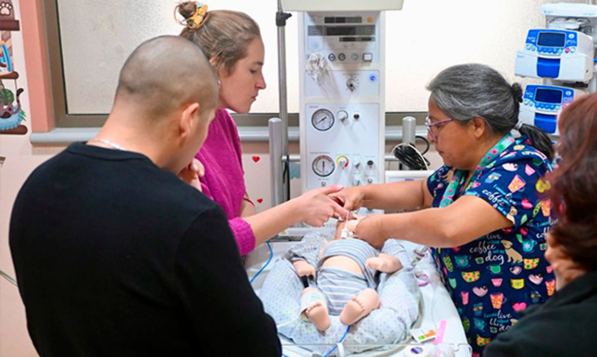 Capacitan a profesionales de la salud en traslado neonatal en Chiloé