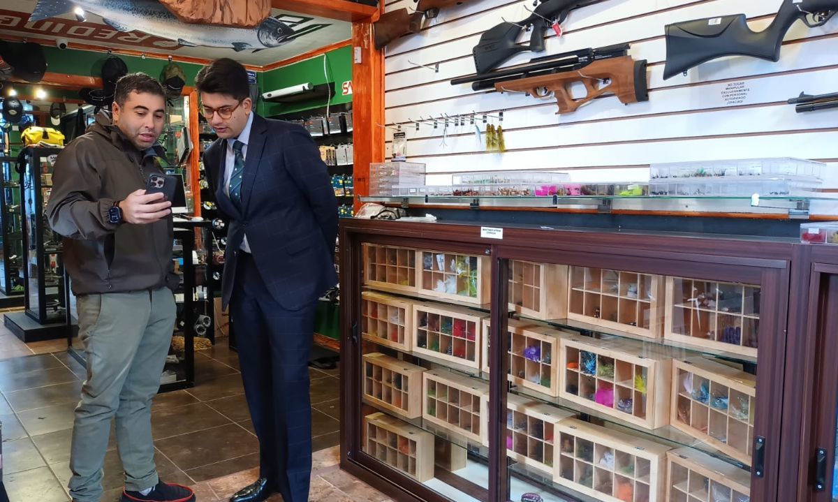 Municipalidad de Puerto Montt se querella por robo de armas en local comercial