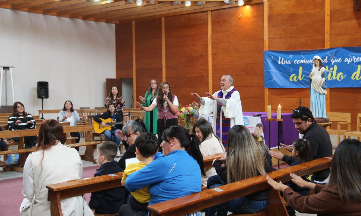 Bienvenida con sentido: Colegio San Francisco Javier realiza liturgia para Play Group
