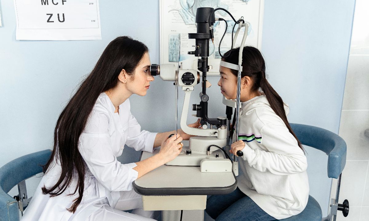 Presentan herramienta para detectar problemas visuales en escolares de primer año básico