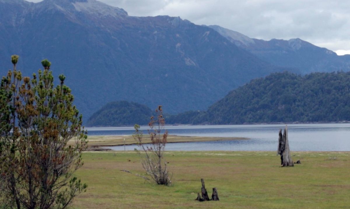 Puerto Montt busca proteger el Lago Chapo ante posible daño ambiental