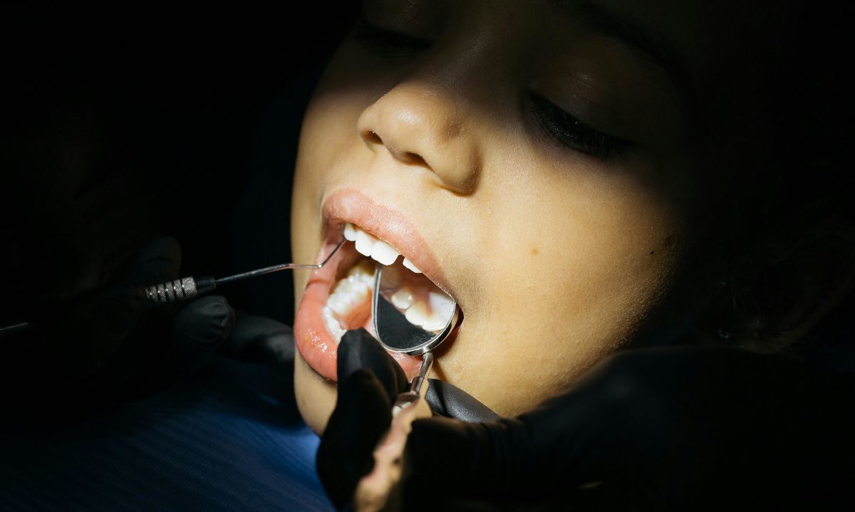Cinco años después: la pandemia deja una profunda huella en la salud bucal de los chilenos
