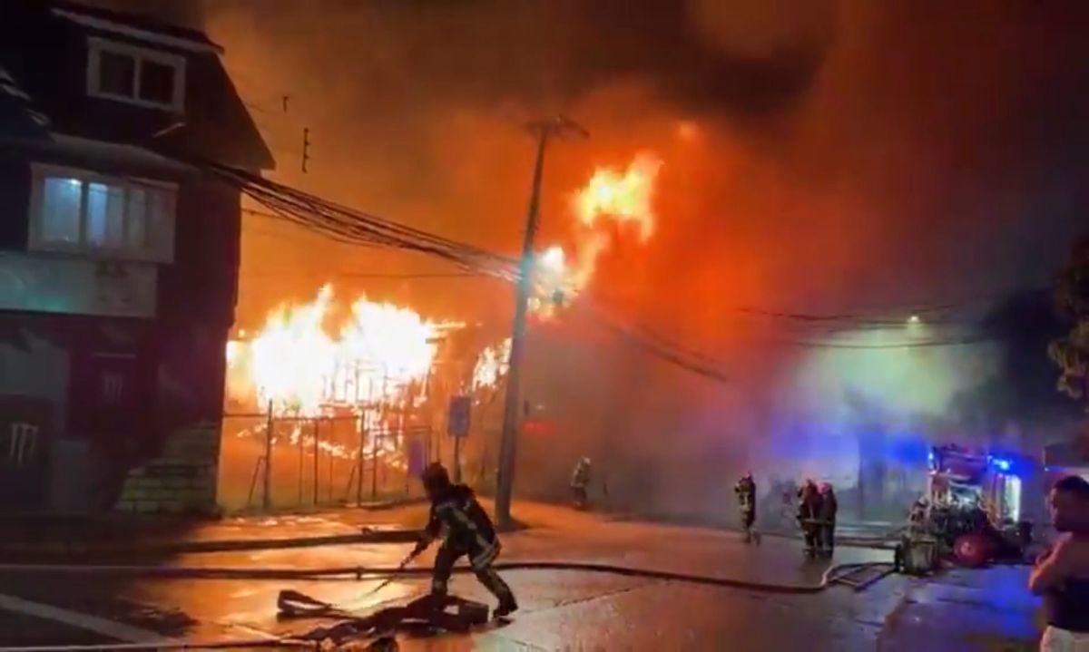 Preocupación en Bomberos por incendios en casas "okupa" de Puerto Montt