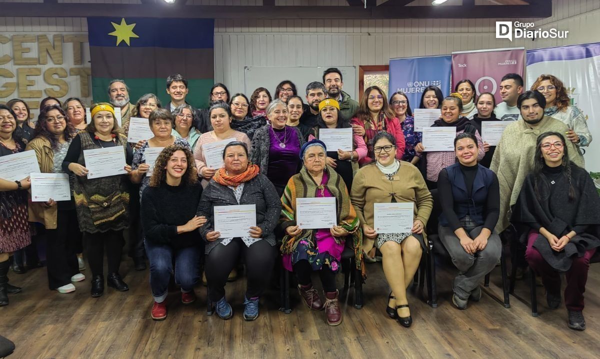 Certificación de las participantes de la escuela. Crédito: Cedida.