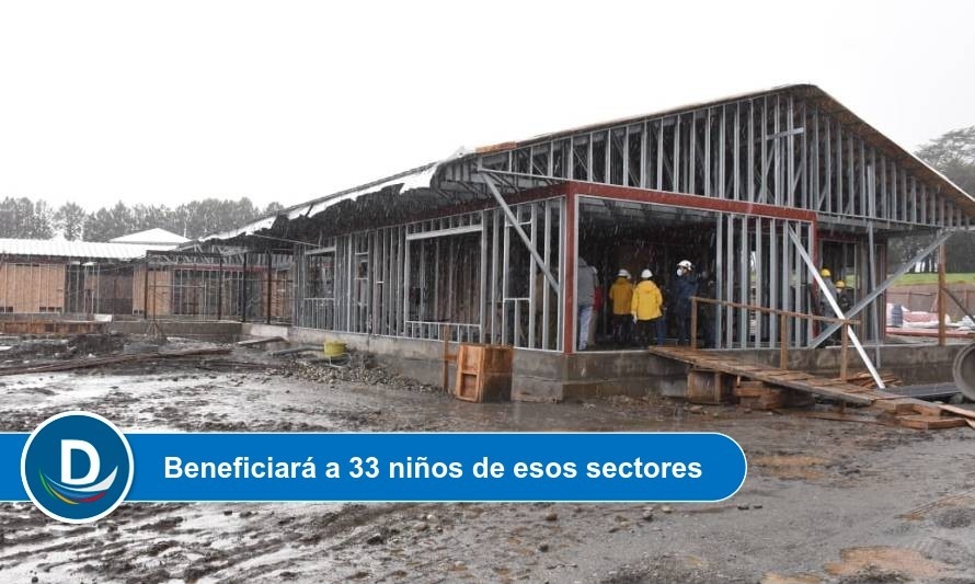 Casi 50% de avance tiene el recinto que fusiona las escuelas de Quetalco y Tehuaco