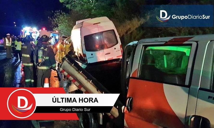 Vehículos colisionan en la Ruta 5 con un saldo de dos personas heridas